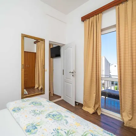 Senjo - One Bedroom With Balcony And Sea View 4 Adults 3 *