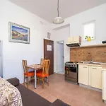 Senjo - One Bedroom With Balcony And Sea View 4 Adults 3