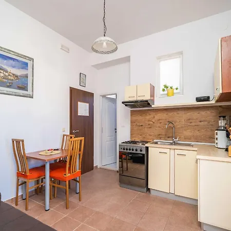 Senjo - One Bedroom With Balcony And Sea View 4 Adults 3 * Cavtat