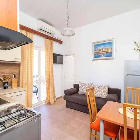 Senjo - One Bedroom With Balcony And Sea View 4 Adults 3