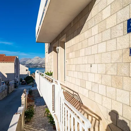 Senjo - One Bedroom With Balcony And Sea View 4 Adults 3