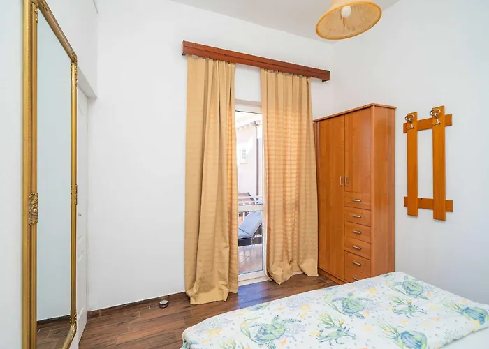 Senjo - One Bedroom With Balcony And Sea View 4 Adults 3 Cavtat