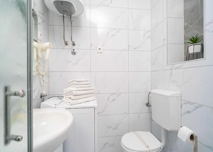 Senjo - One Bedroom With Balcony And Sea View 4 Adults 3 Appartement